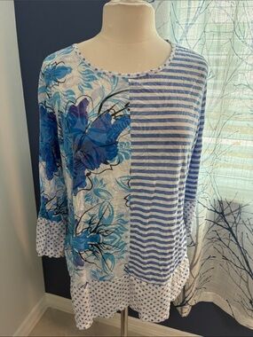 Shana Blue Floral & Stripe Women's Scoop Neck Top